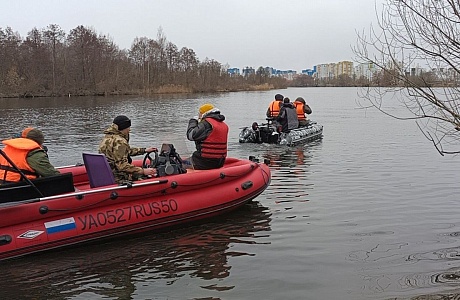 Водолазы провели поиск утонувшего Водолазы провели поиск утонувшего
